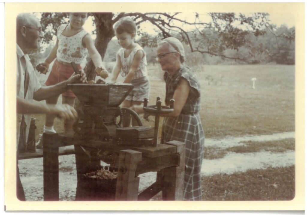 Mattie, Charlie, Kathy, and Jenny Gentry